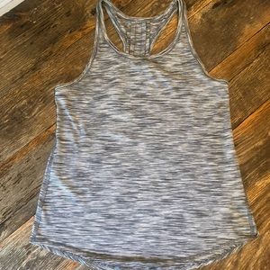 Lululemon racerback, pleated tank, size 6